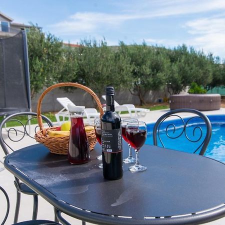 Villa Initium,Heated Pool All Season Трогір Екстер'єр фото